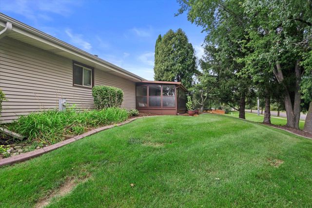 W156N10640 Cobbler LANE, Germantown, WI 53022