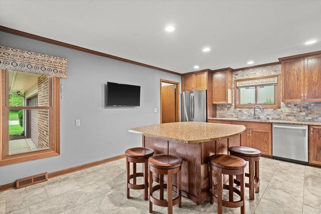 W156N10640 Cobbler LANE, Germantown, WI 53022