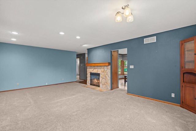 W156N10640 Cobbler LANE, Germantown, WI 53022