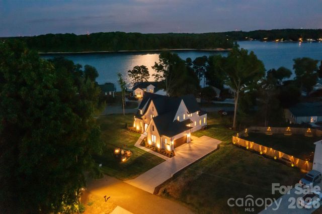 9627 Riviera Drive 69, Sherrills Ford, NC 28673