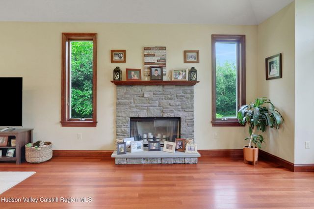 374 Linderman Avenue, Kingston, NY 12401