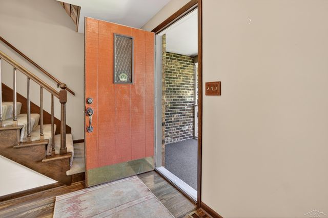 5507 Whitehall Street, Midland, MI 48642