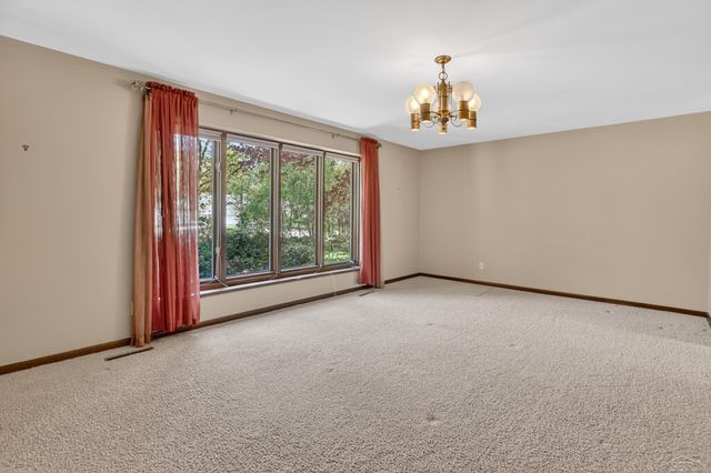 5507 Whitehall Street, Midland, MI 48642