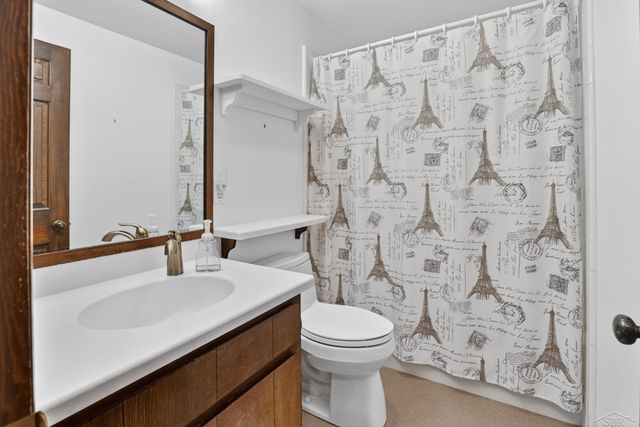 5507 Whitehall Street, Midland, MI 48642