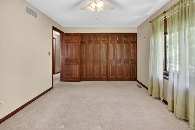 5507 Whitehall Street, Midland, MI 48642