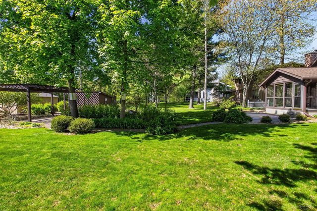 5507 Whitehall Street, Midland, MI 48642