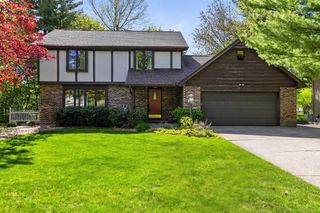 5507 Whitehall Street, Midland, MI 48642