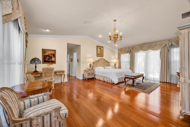 8840 SW 102nd Ter, Miami, FL 33176