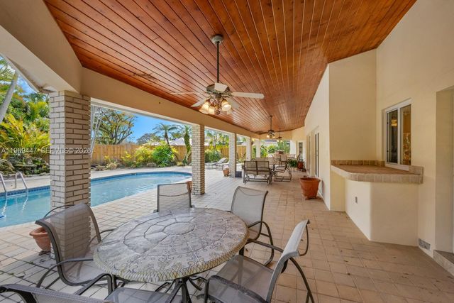 8840 SW 102nd Ter, Miami, FL 33176