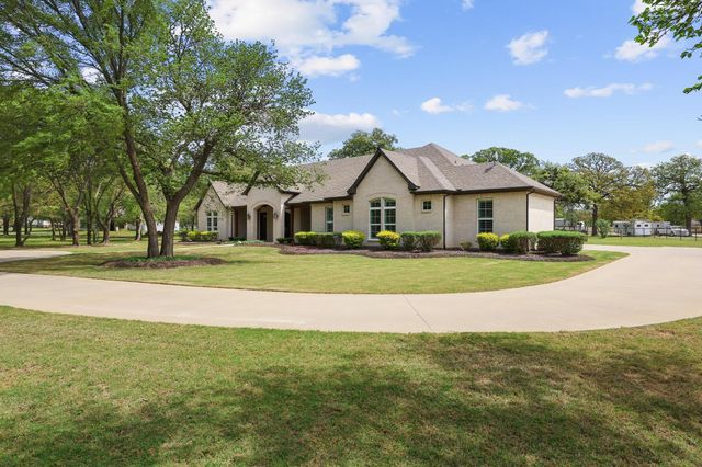 5999 Ranch Estates Road, Krugerville, TX 76227