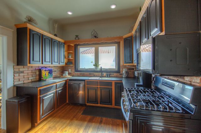 1105 Broadway Boulevard SE, Albuquerque, NM 87102