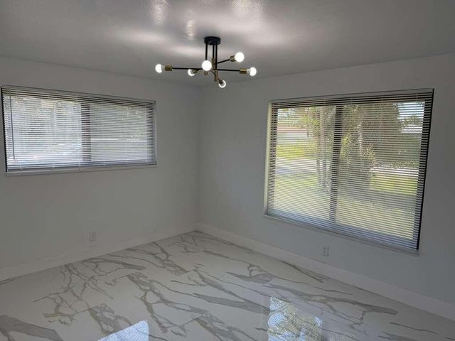 160 SE 15th Avenue, Pompano Beach, FL 33060