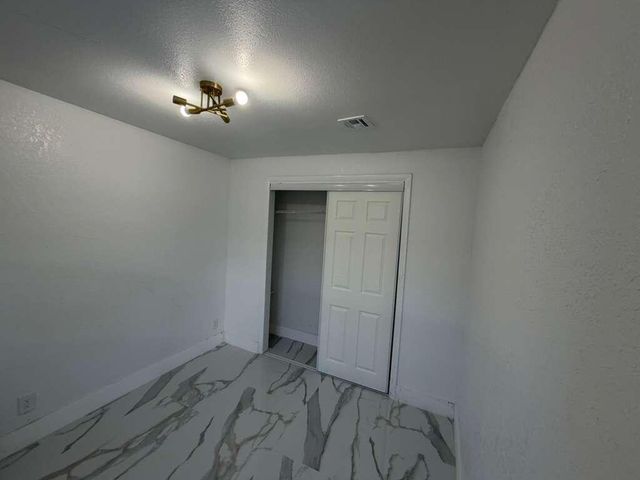 160 SE 15th Avenue, Pompano Beach, FL 33060