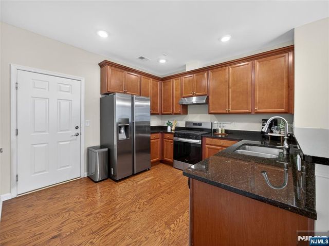 1 Veterans Drive, Wood Ridge, NJ 07075