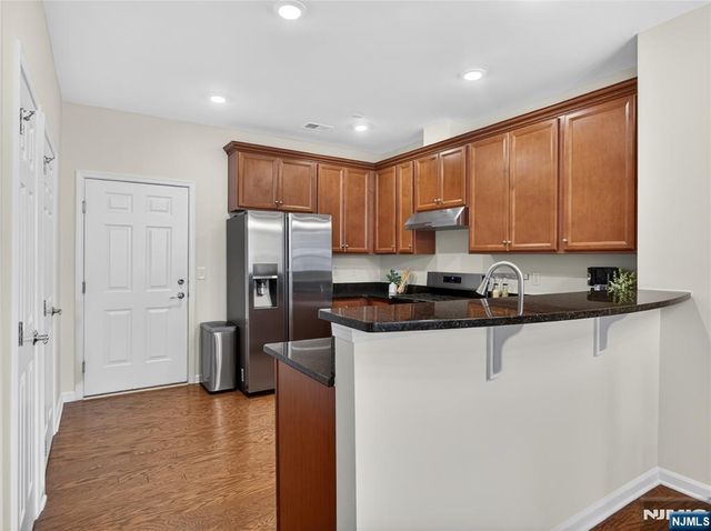 1 Veterans Drive, Wood Ridge, NJ 07075
