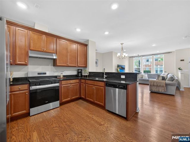 1 Veterans Drive, Wood Ridge, NJ 07075