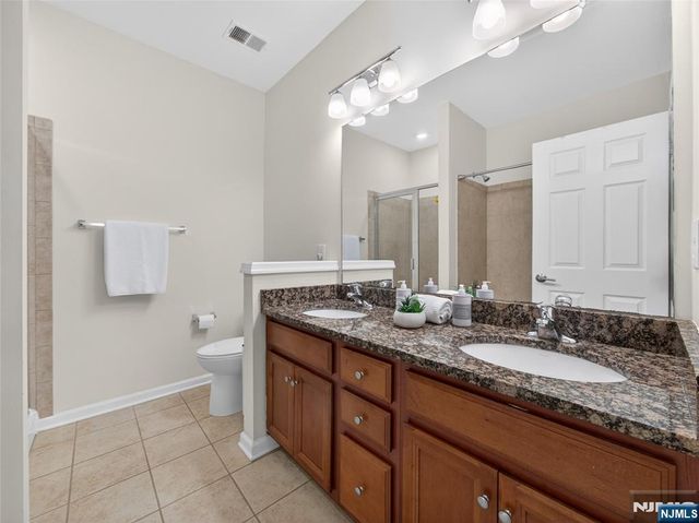 1 Veterans Drive, Wood Ridge, NJ 07075