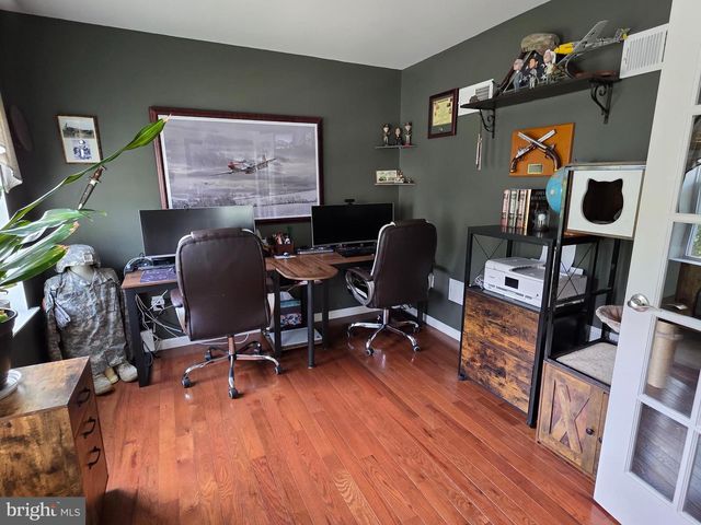 304 BRADDOCK DR, Etters, PA 17319
