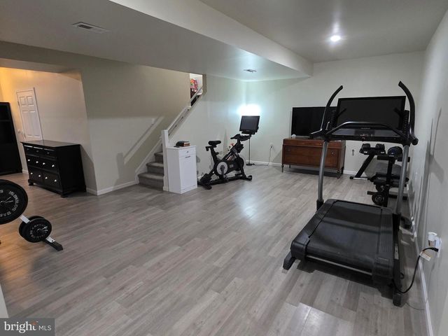 304 BRADDOCK DR, Etters, PA 17319