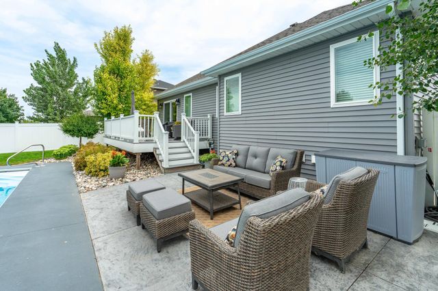 2626 6th Street W, West Fargo, ND 58078