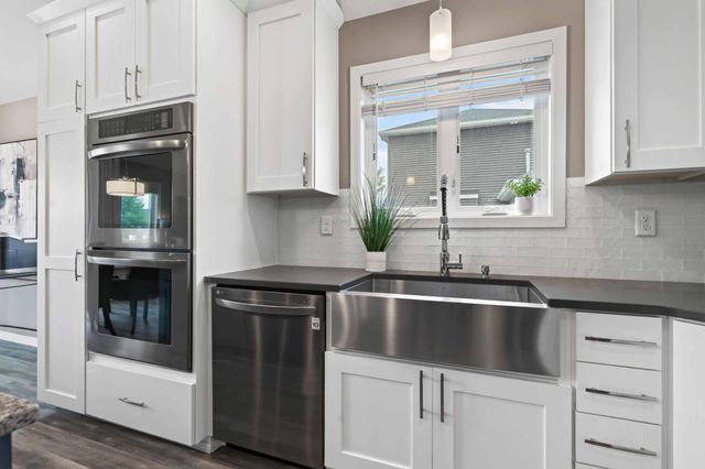 2626 6th Street W, West Fargo, ND 58078