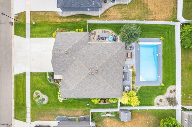 2626 6th Street W, West Fargo, ND 58078
