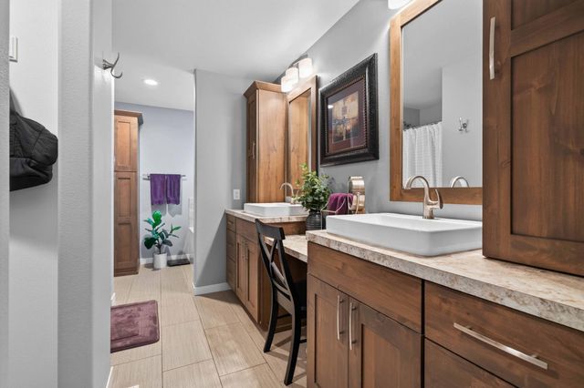 2626 6th Street W, West Fargo, ND 58078