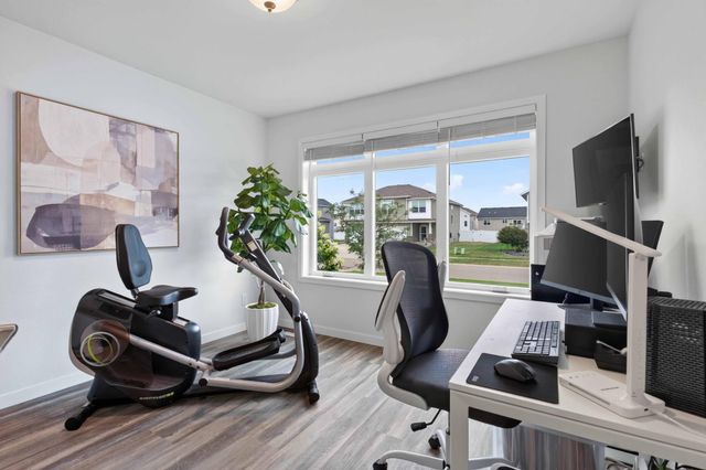 2626 6th Street W, West Fargo, ND 58078