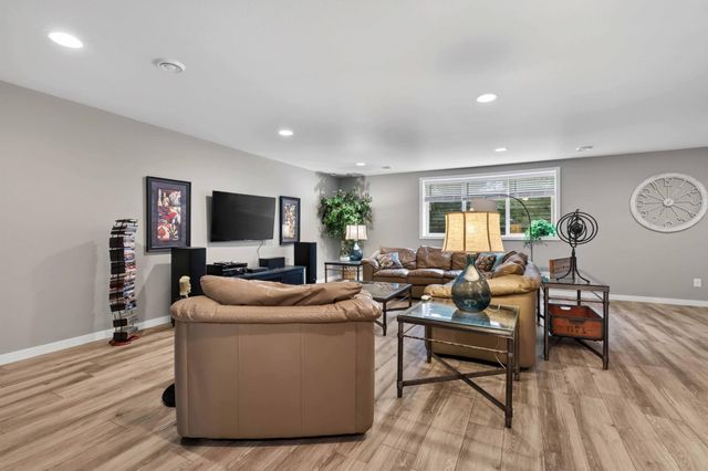 2626 6th Street W, West Fargo, ND 58078