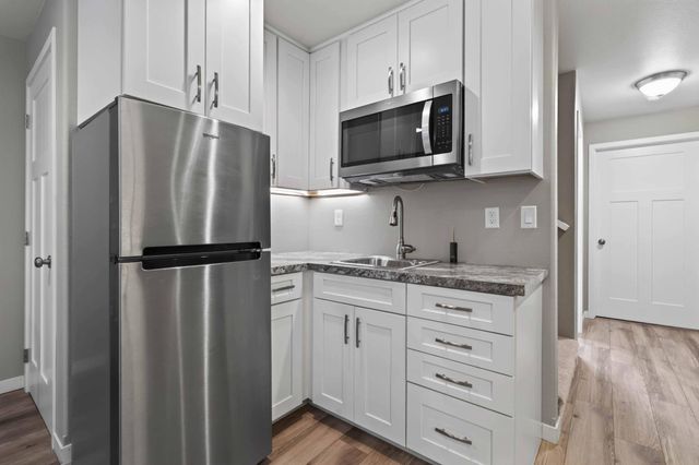 2626 6th Street W, West Fargo, ND 58078