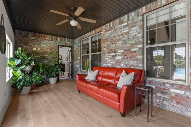 174 Arlington Way, Tontitown, AR 72762
