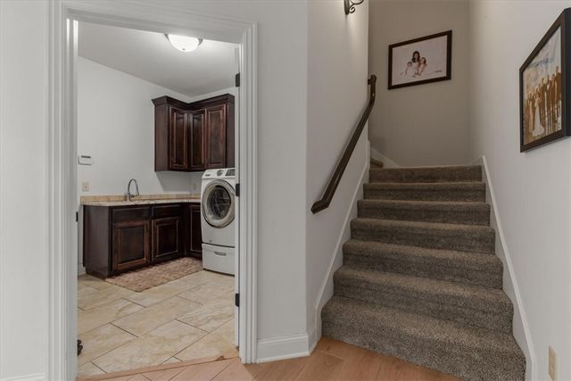 174 Arlington Way, Tontitown, AR 72762