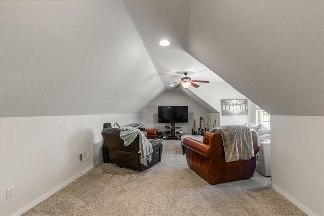 174 Arlington Way, Tontitown, AR 72762