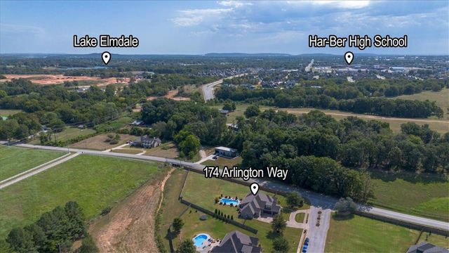 174 Arlington Way, Tontitown, AR 72762
