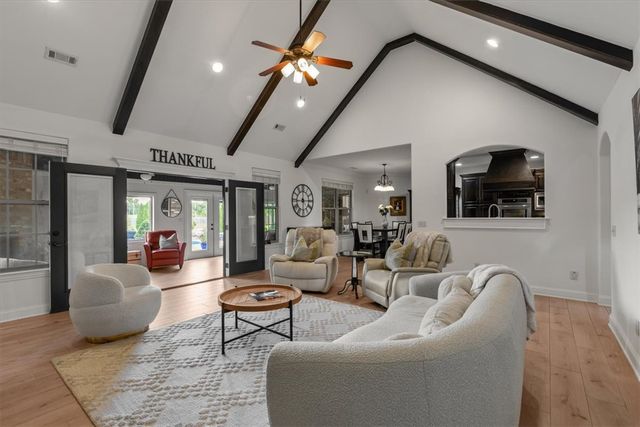 174 Arlington Way, Tontitown, AR 72762