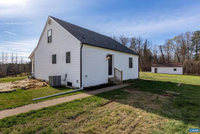 2733 CEDAR LANE RD, Kents Store, VA 23084