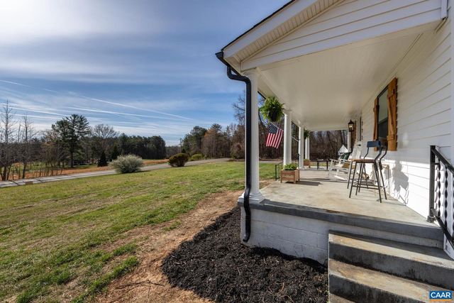 2733 CEDAR LANE RD, Kents Store, VA 23084