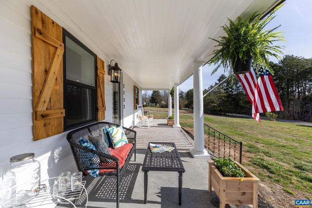 2733 CEDAR LANE RD, Kents Store, VA 23084