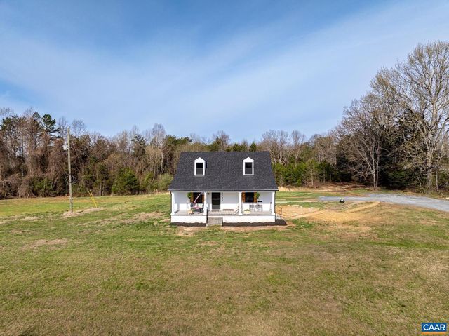 2733 CEDAR LANE RD, Kents Store, VA 23084