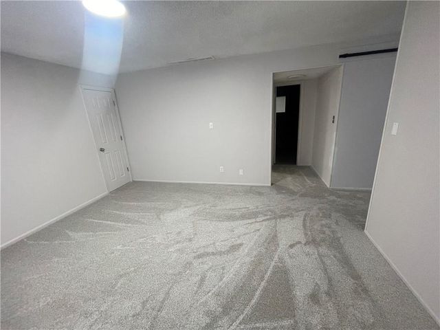 12506 Winchester Avenue, Grandview, MO 64030