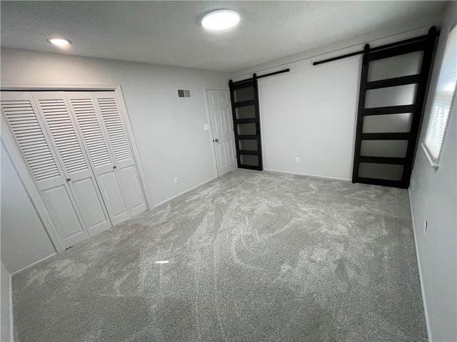 12506 Winchester Avenue, Grandview, MO 64030