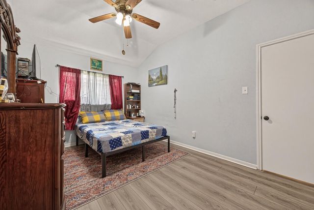 10535 Walnut Glen Drive, Houston, TX 77064