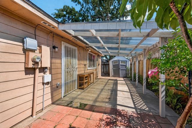10535 Walnut Glen Drive, Houston, TX 77064