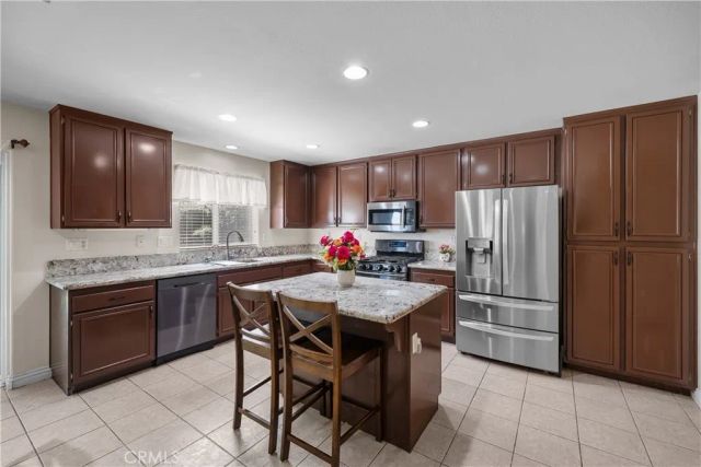30030 Penrose Lane, Castaic, CA 91384