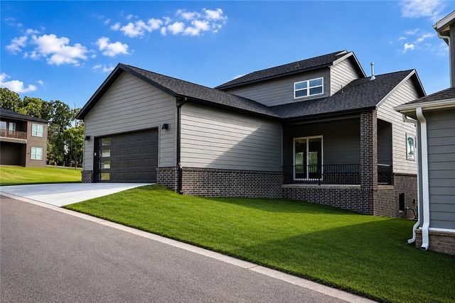 2637 E Livingston Lane, Fayetteville, AR 72703