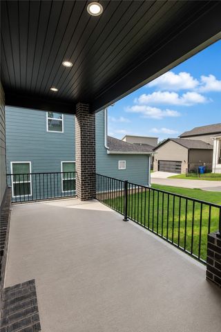 2637 E Livingston Lane, Fayetteville, AR 72703