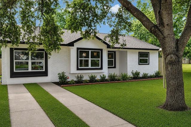 15617 Park Manor Street, Houston, TX 77053
