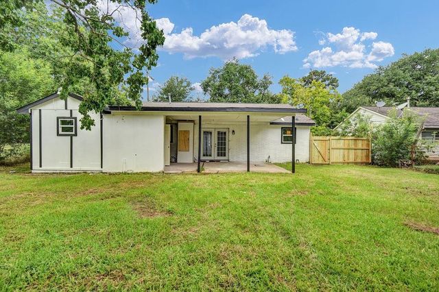 15617 Park Manor Street, Houston, TX 77053