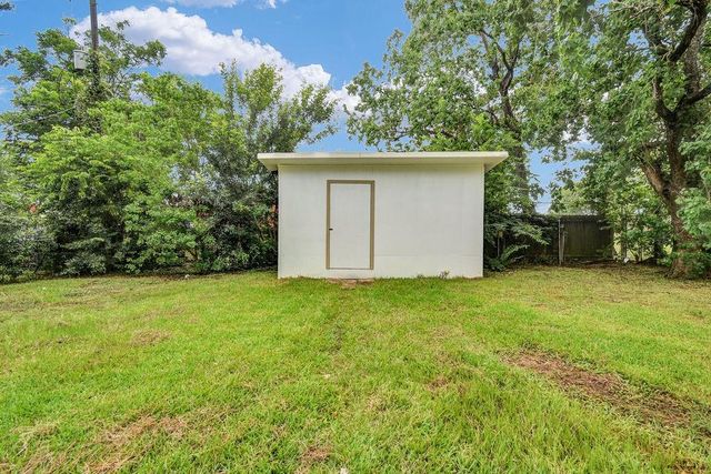 15617 Park Manor Street, Houston, TX 77053