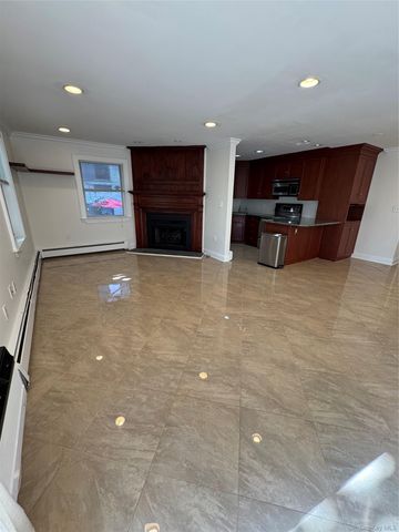 36 Greenridge Avenue 110, White Plains, NY 10605